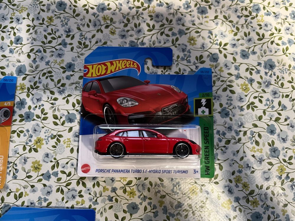 Hot Wheels Mercedes Amg 560 Porsche SET 3