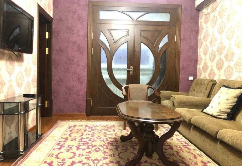 Chilonzor Muqimiy ko'chada kvartira arendaga beriladi