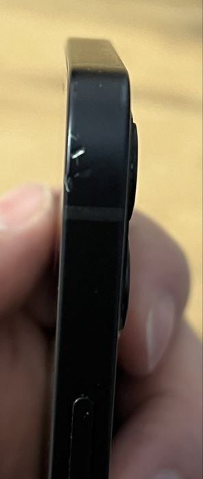 Продавам Iphone 12 128gb