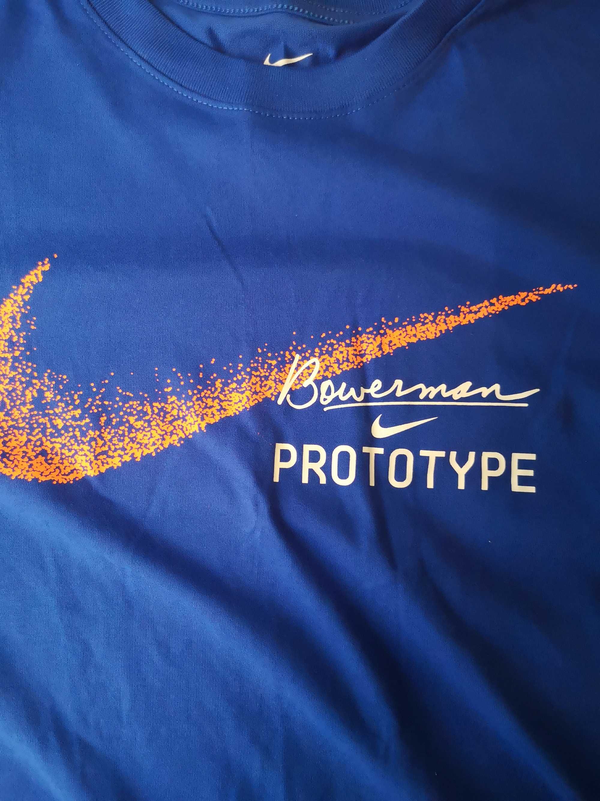 Тъмно синя тениска Nike