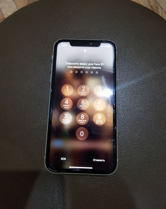 Айфон 11 продам 64гб