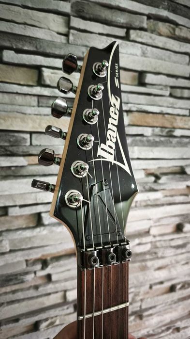 Chitara electrica IBANEZ S520 Blackberry Sunburst