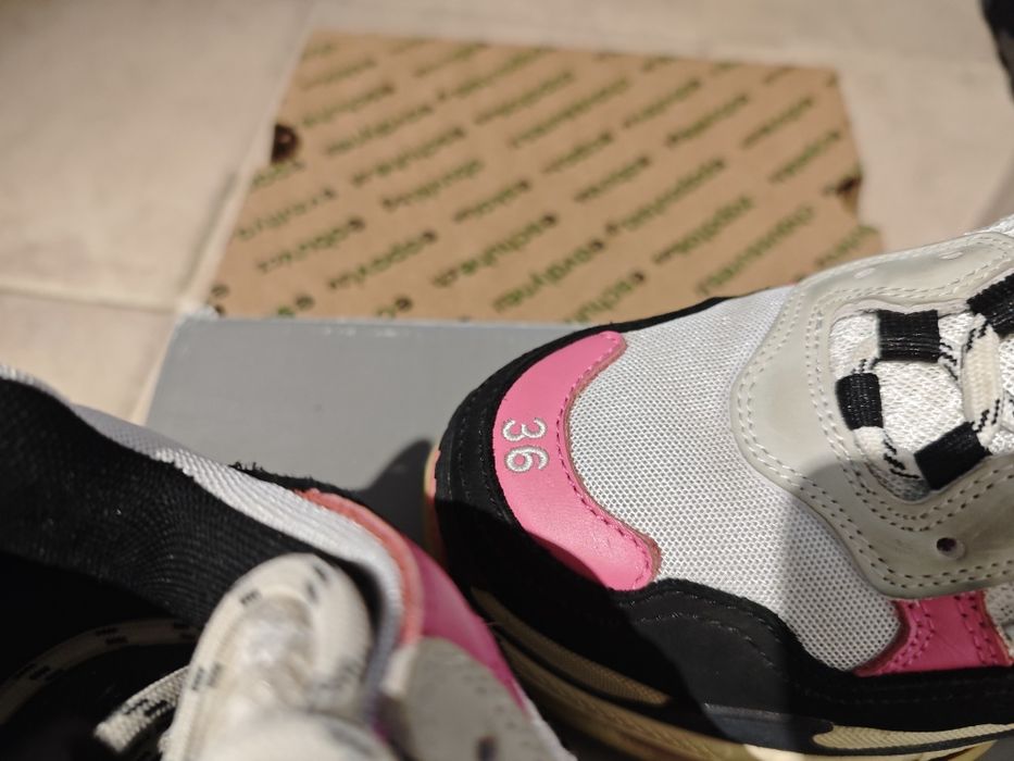 Маратонки Balenciaga 36