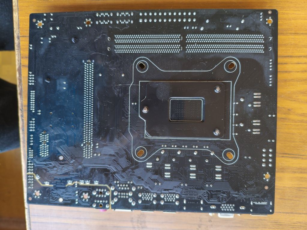 Продам материнскую плату H510DA LGA1200