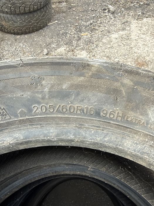 Продам шины б/у зима