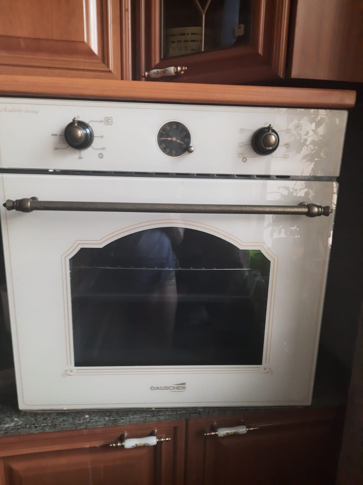 Продам электродуховку встраемую "dauscher"