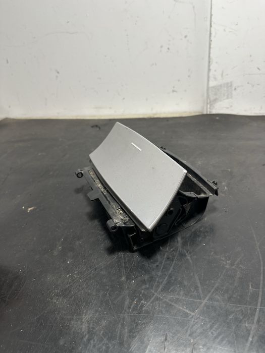 Scrumiera Mercedes C-Class W203 A2036805250 | A2036804750