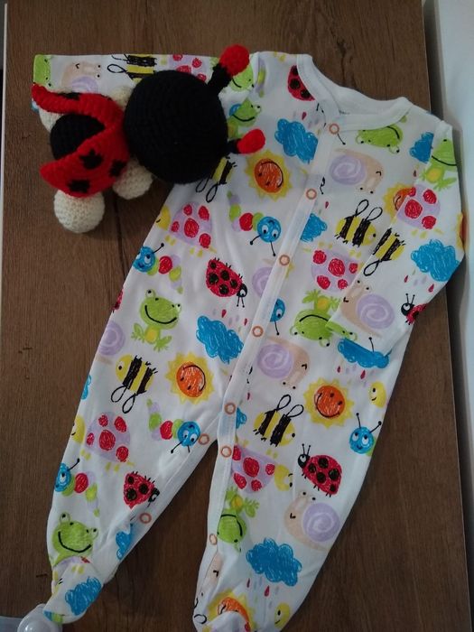 Haine bebelusi/ pijama intreaga/ salopeta
