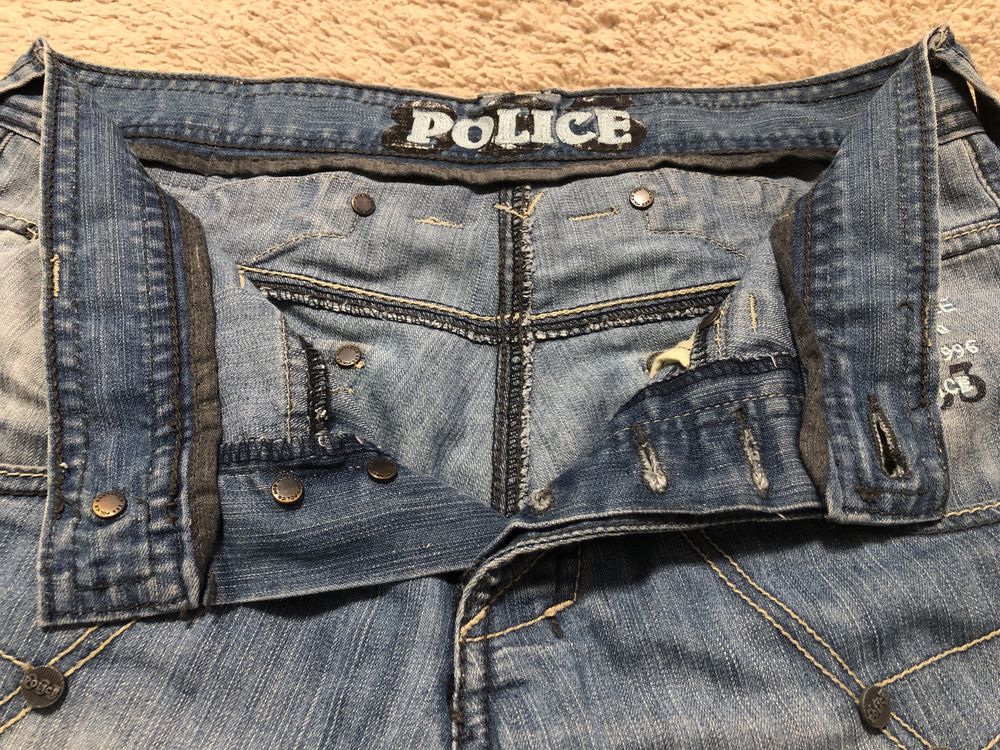 Pantaloni scurti / bermude din blug barbati Police, mar M (30-32)