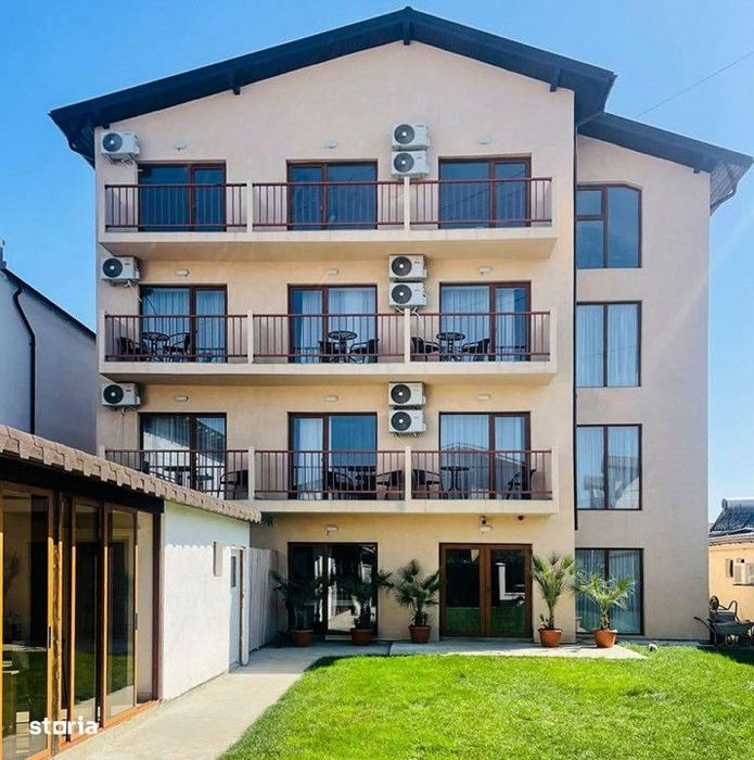 Pensiune de vanzare Costinesti, 26 camere duble, complet functionala