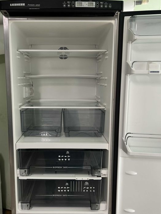 Хладилник с фризер Liebherr KGBes 4046 с два компресора