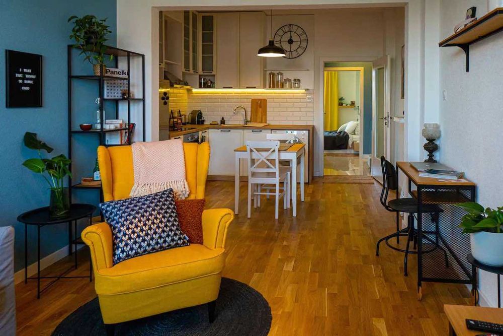 Продава се Двустаен апартамент в София, Център - 56 кв.м за 5358 €/кв.м - Снимка #2