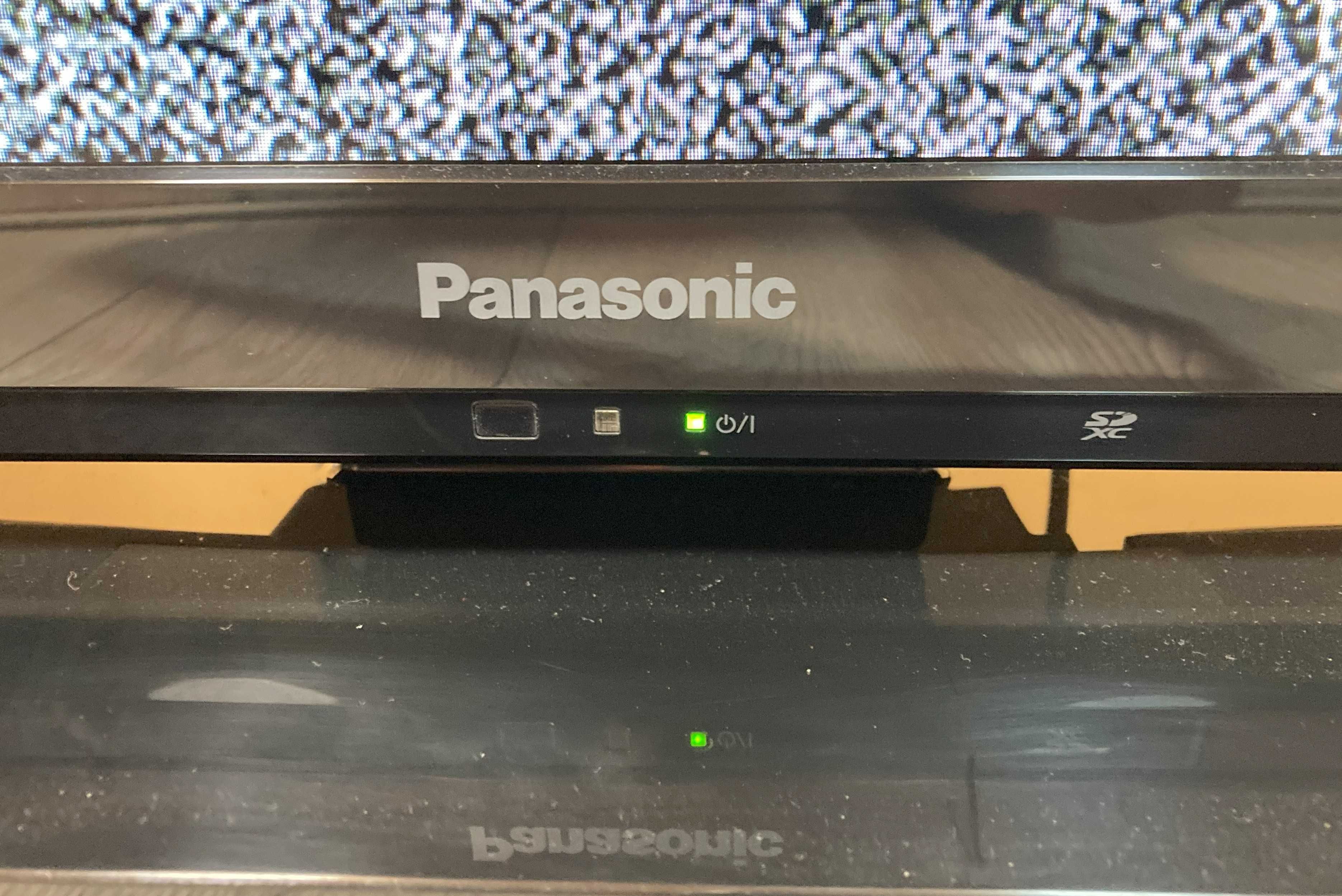 LCD телевизор Panasonic Viera TX-L32C4E, 32 инча, черен
