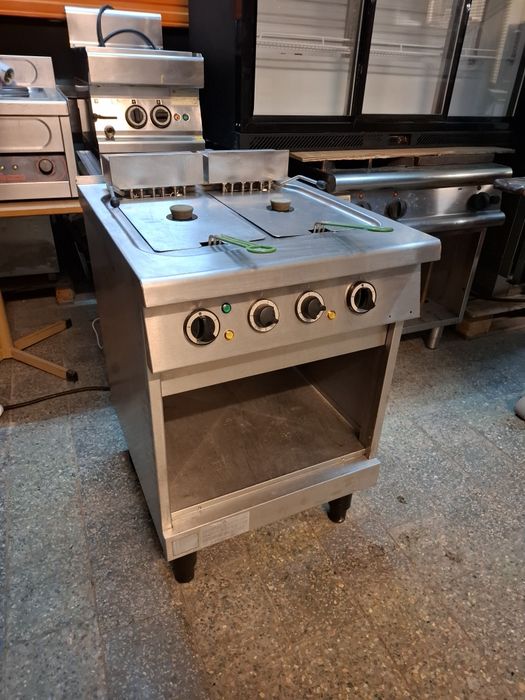 Friteuza electrică dublă