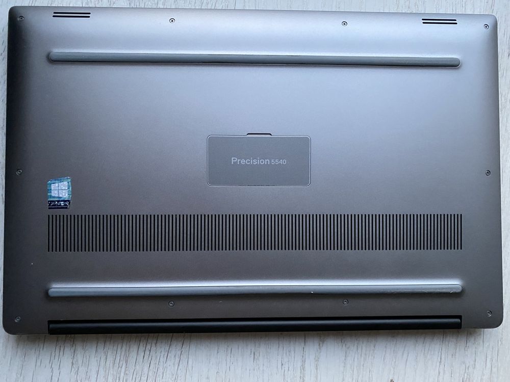 Laptop Dell 5540, i9-9880H, 32Gb DDR4, 500Gb , Nvidia Quadro T2000 4Gb