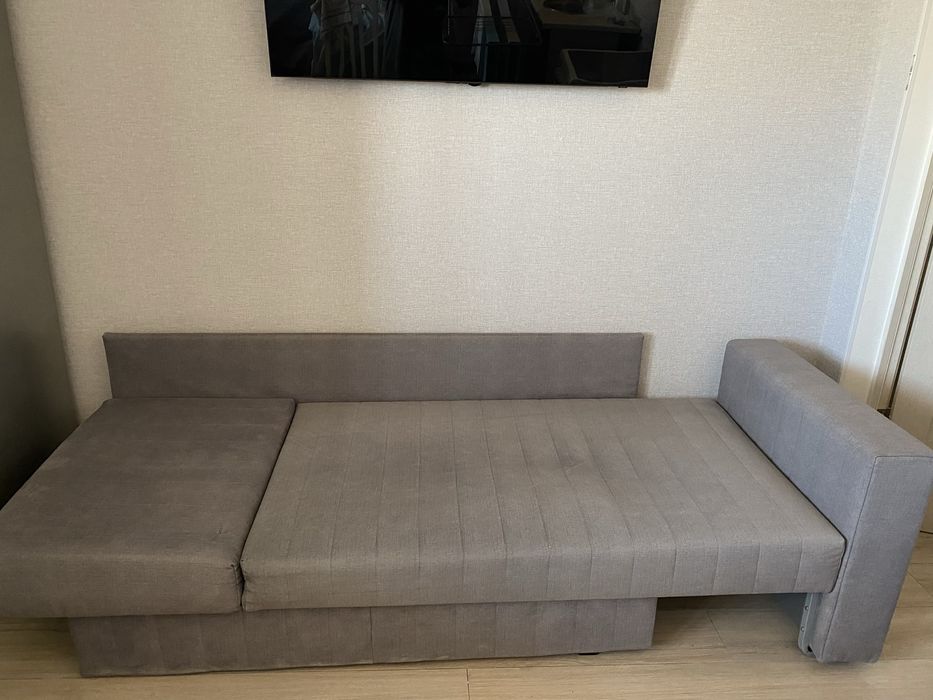 Продается - Диван