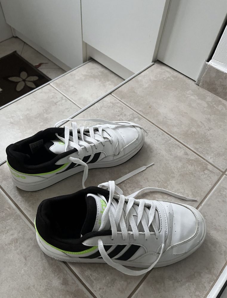 Adidas маратонки