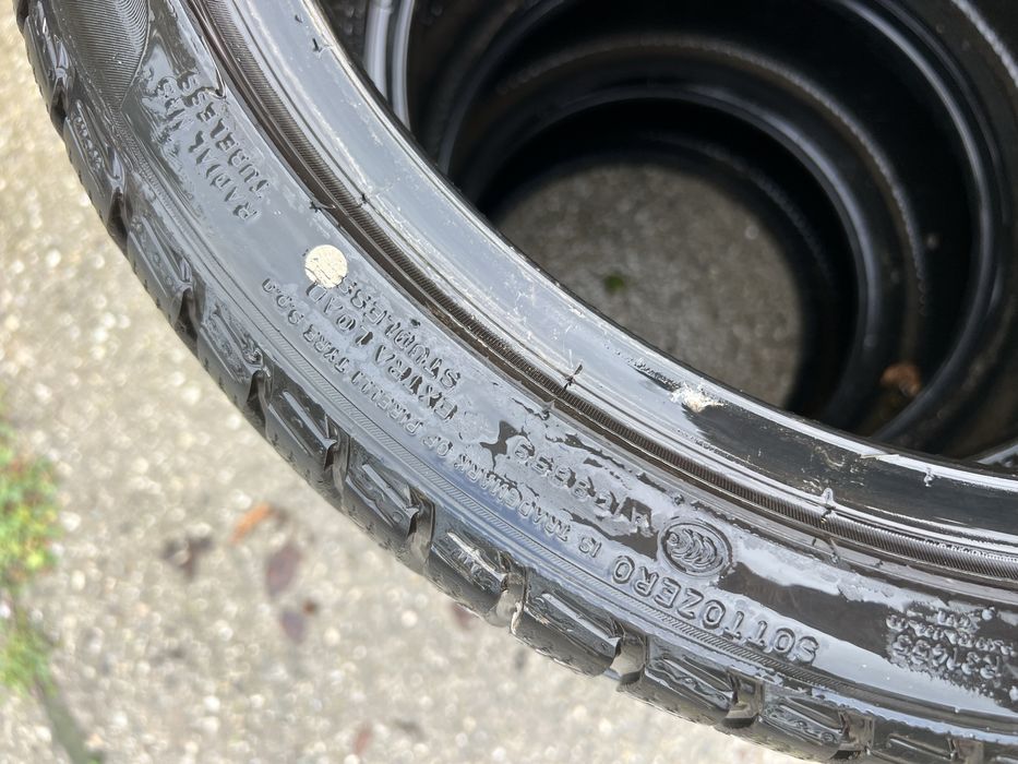 Зимни гуми 225/40/18 Pirelli DOT18с борд .Цена комплект