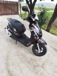 Scuter moped Luxxon 49cc