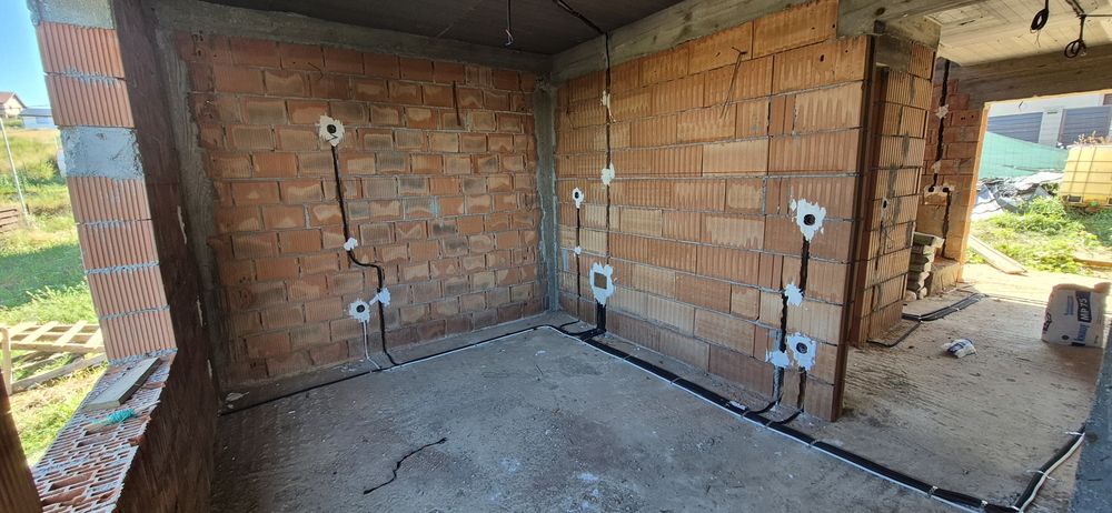 Electrician cu Experiență – Servicii Profesionale