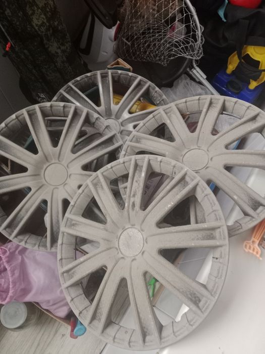 Колпаки на 14 в хорошем состоянии