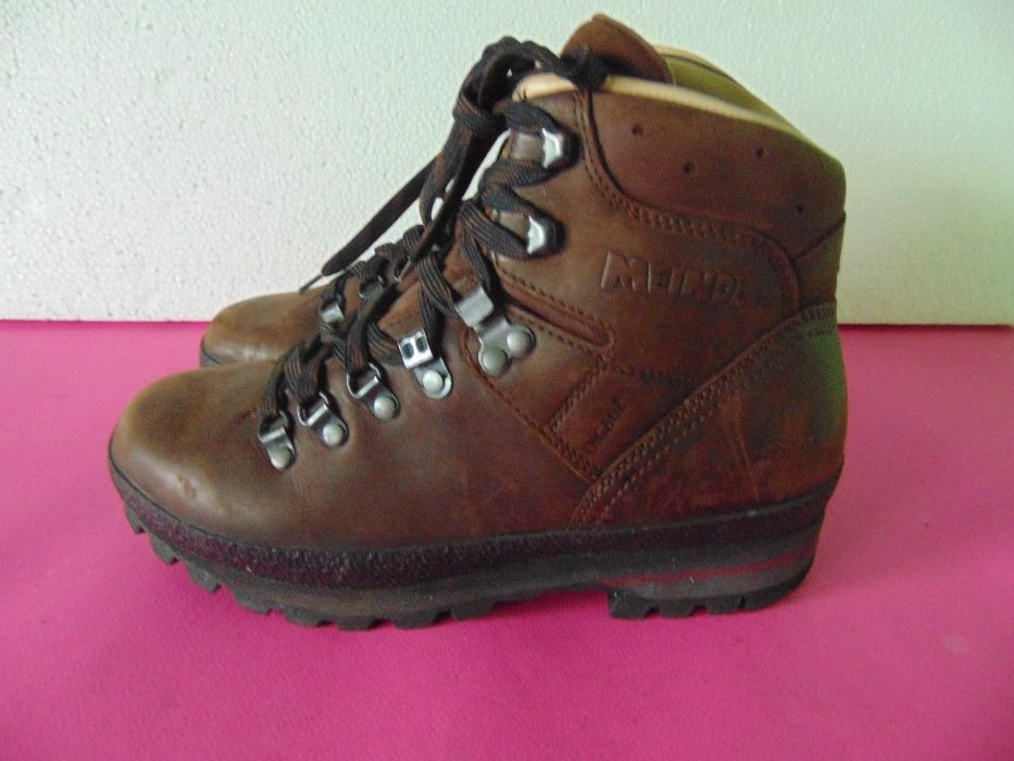 Meindl vibram номер 40 Оригинални ловни туристически обувки