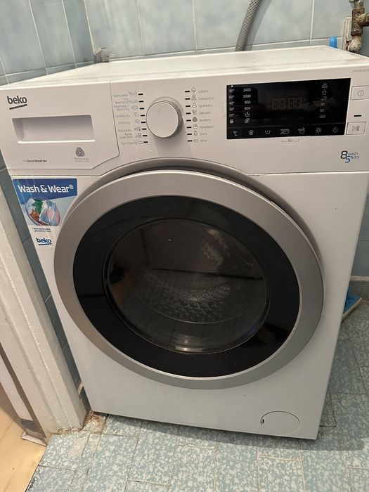 Пералня със сушилня Beko