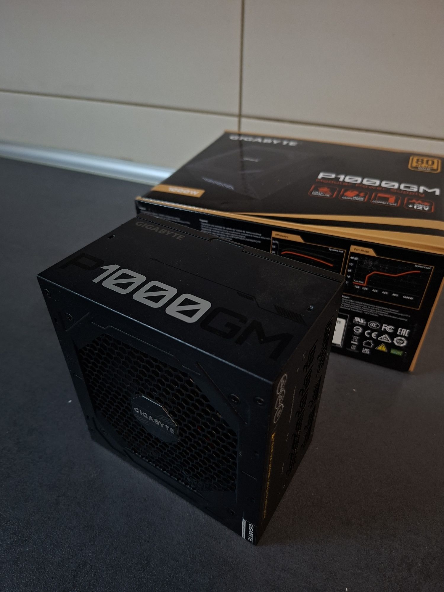 Sursa 1000w Gigabyte Modulara 80+Gold