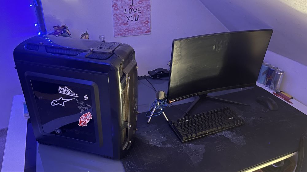 Pc gaming complet (cu periferice si monitor)