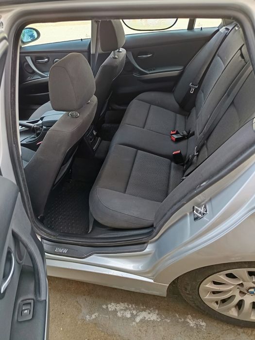 Vând autoturism BMW seria 3,E91 2.0 DIESEL