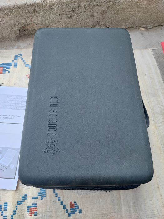 Чисто нов микроскоп