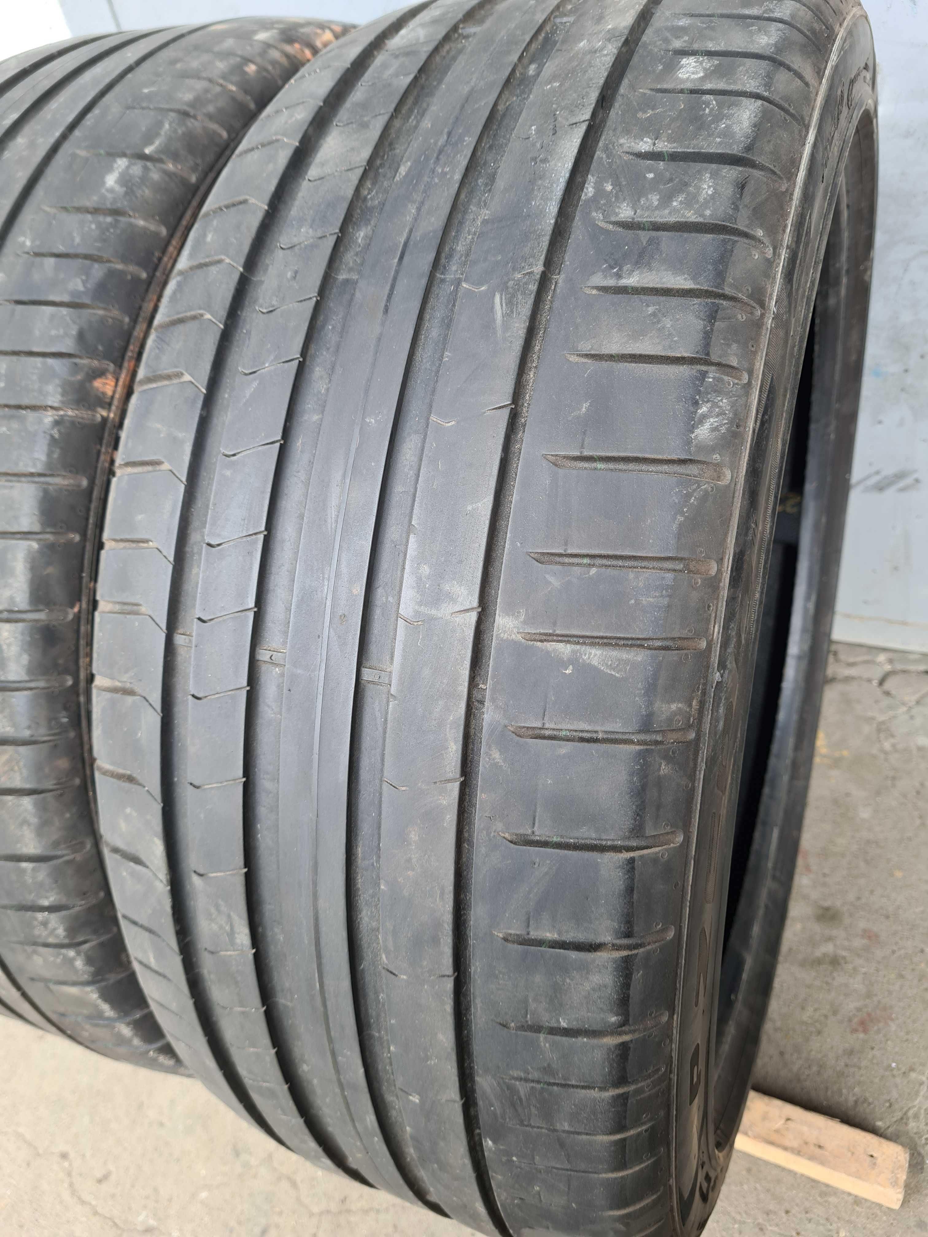 2 бр. летни гуми 255/40/21 Pirelli DOT 2617 5 mm