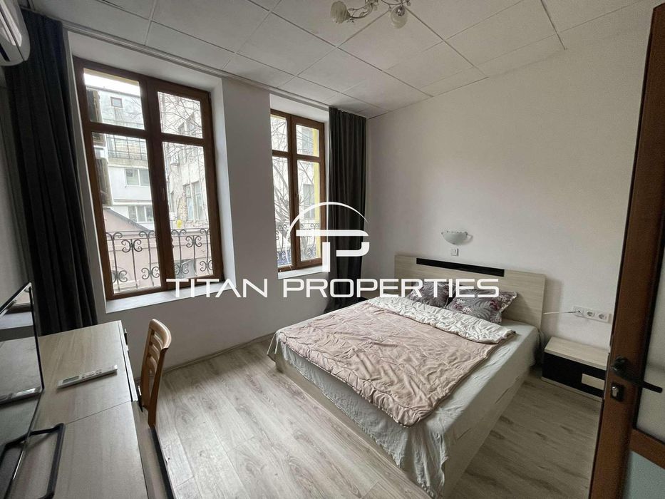 Дава се под наем Тристаен апартамент в Варна, Център - 75 кв.м за 511 € - Снимка #1