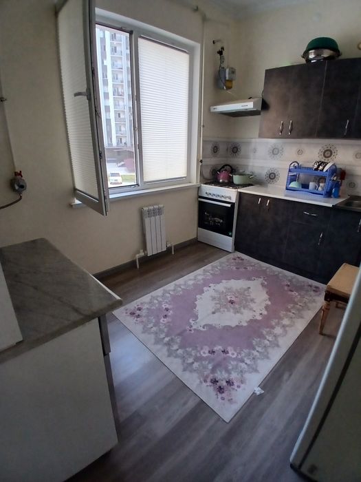 Продаётся 2 х комнатная квартира на 2 этаже. Массив Карасу