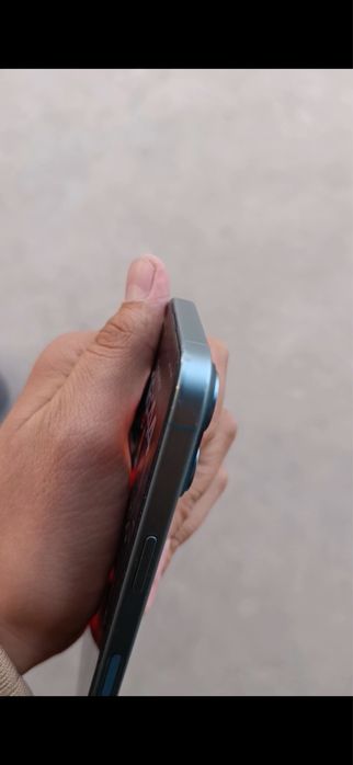 Iphone 16 teal 90% 128gb 630$