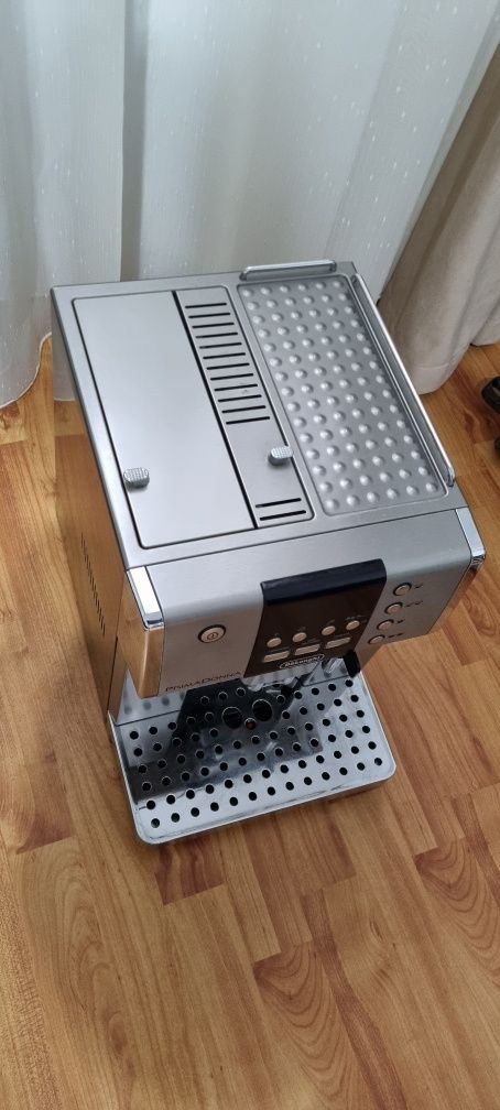 Espressor Delonghi Prima Donna, cafea boabe si macinata