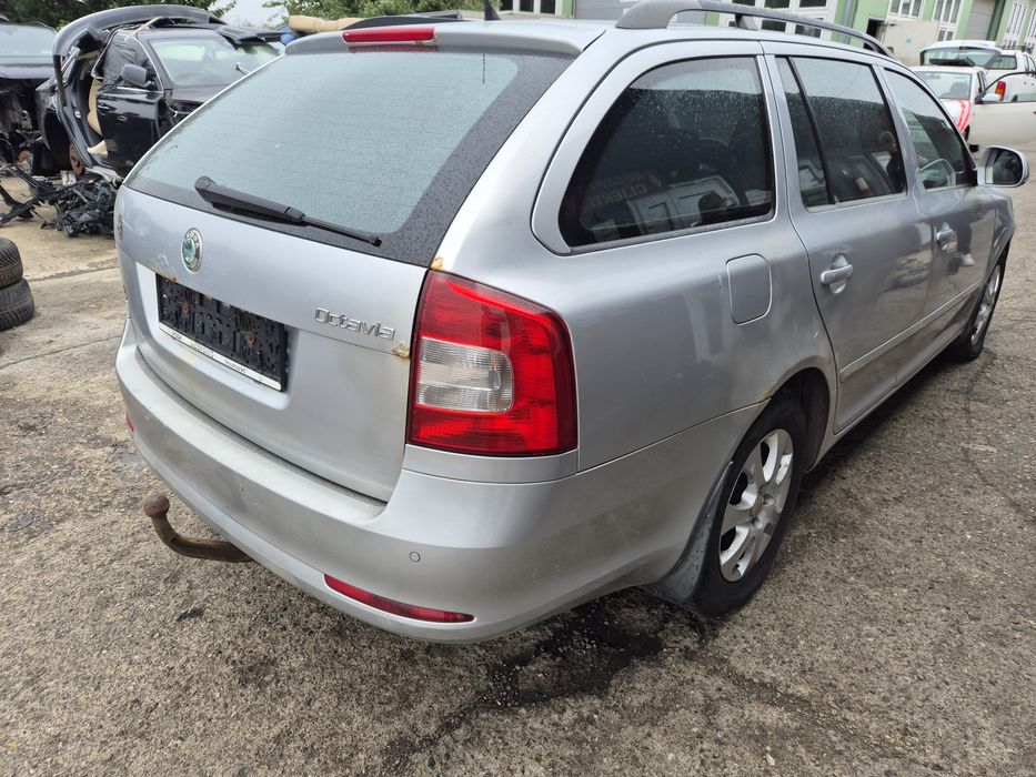 Dezmembram Skoda Octavia 2 Facelift 2011 1.2tsi CBZ