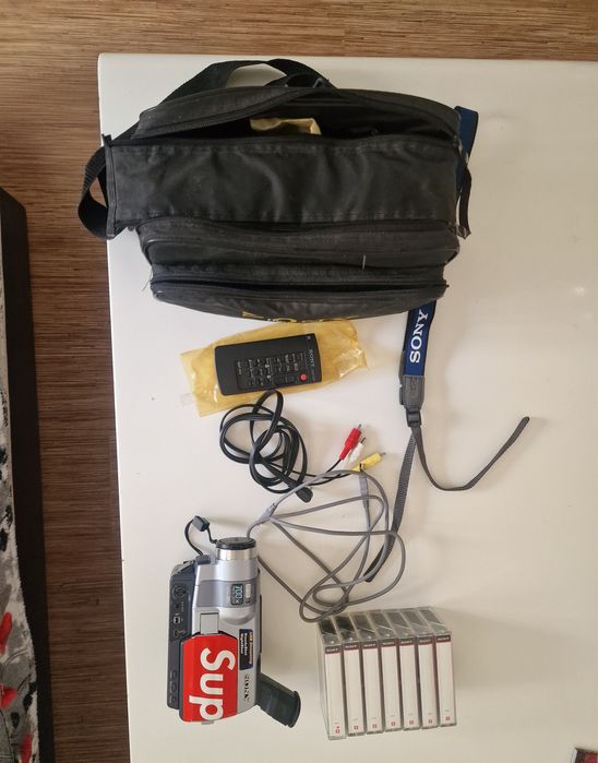 Sony DCR-TRV250 Digital8 Handycam Video Camera