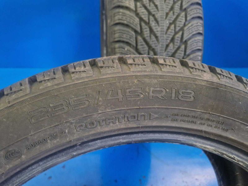 2 Nokian R18 235/45
зимни гуми DOT4819