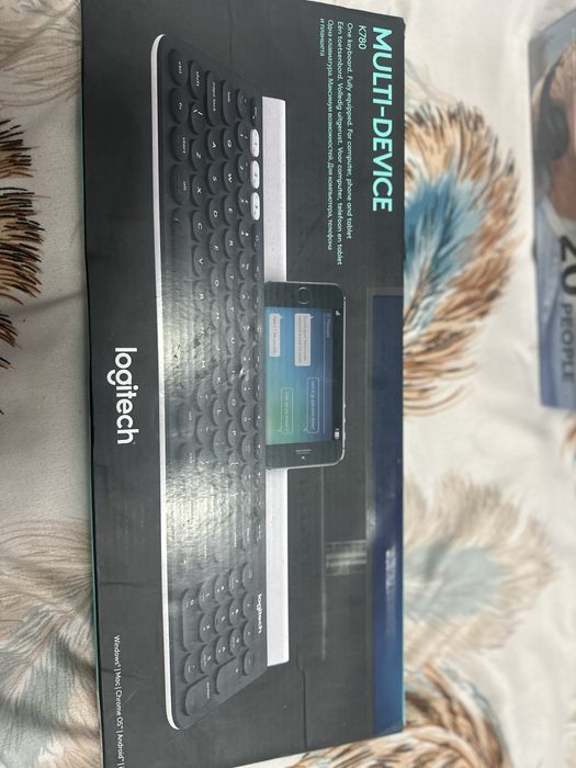 Tastatură Logitech K780 Multi-device Fără fir Bluetooth