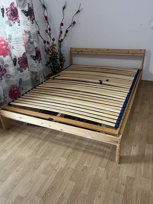 Pat dormitor din lemn