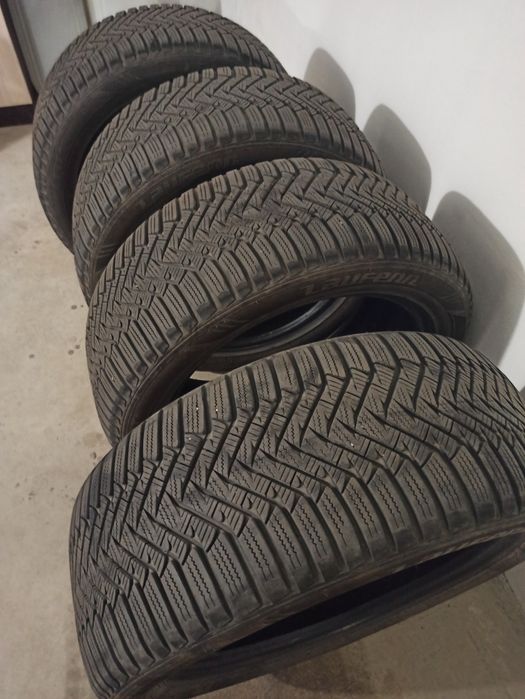 Зимни гуми Laufen 225x50x27