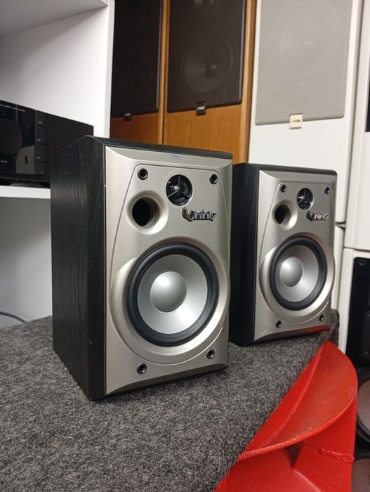 Тонколони Infinity Alpha 5