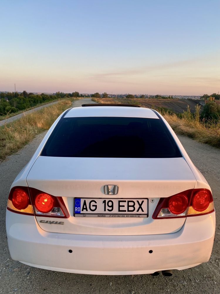 Honda Civic 1.8 i-VTEC - Automata