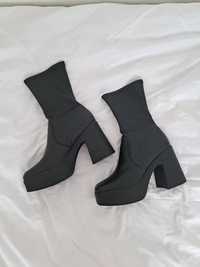 botine cu platformă si toc negre Steve Madden