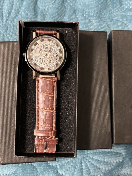 Ceasuri de dama si de barbati