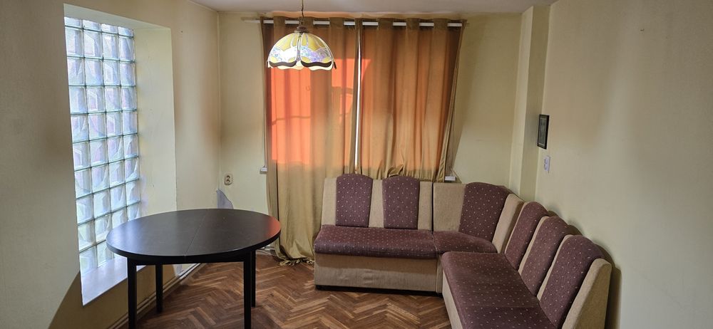 Пет стаен апартамент, топ локация,