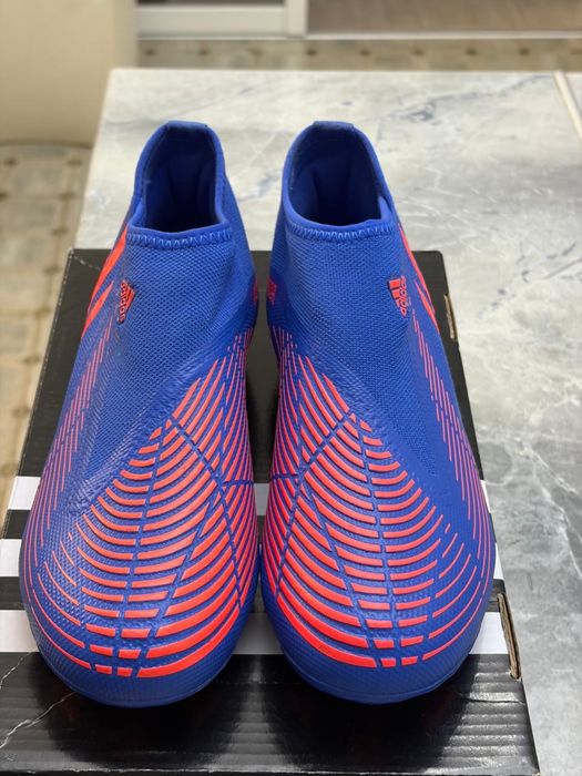 Бутсы Adidas Predator