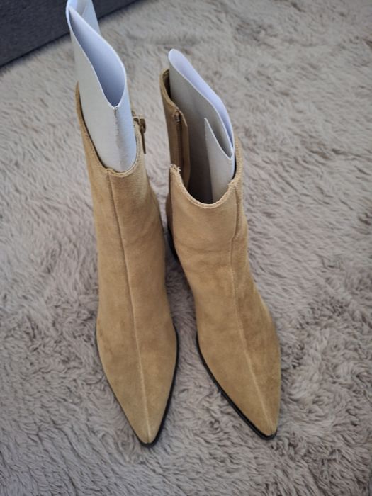 Vând botine/ghete zara noi nouțe, piele intoarsa, marimea 37