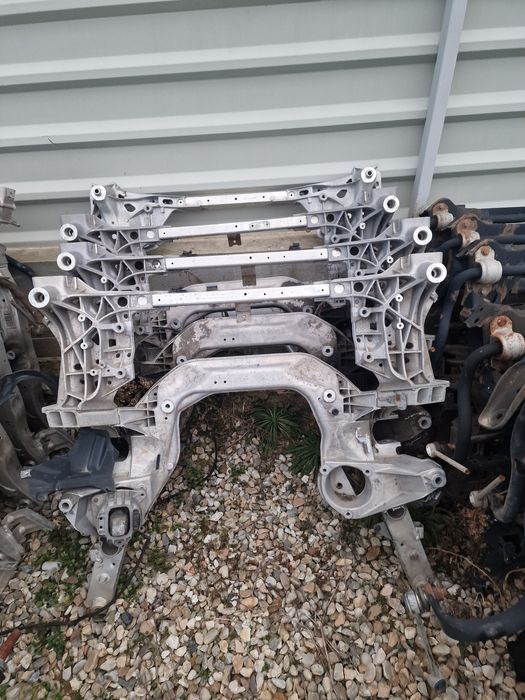 Cadru jug motor bmw f10 f11 f07 f01 f02 f06 f12 f13 xdrive xd